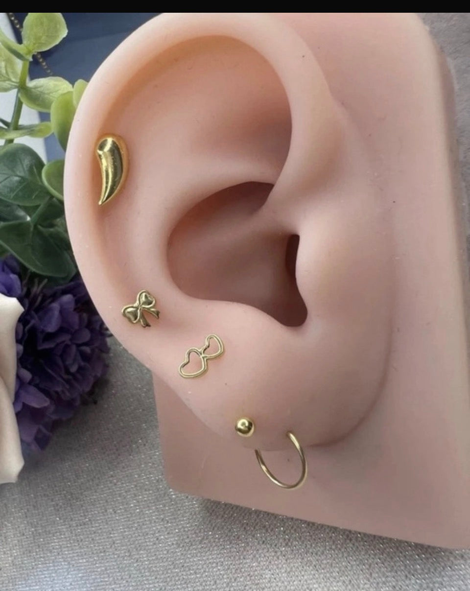 Solid 18ct Gold Dainty Hoop Earring