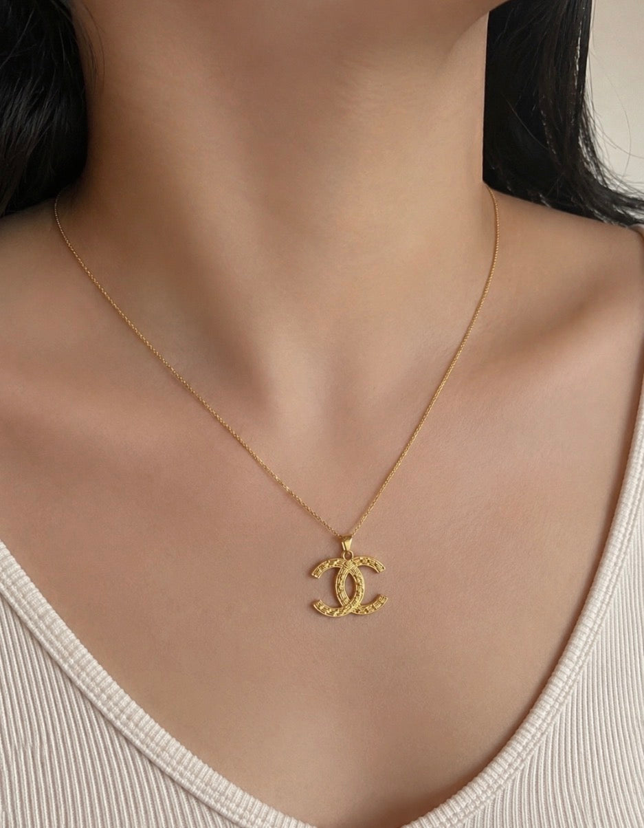 Solid 18ct gold necklace