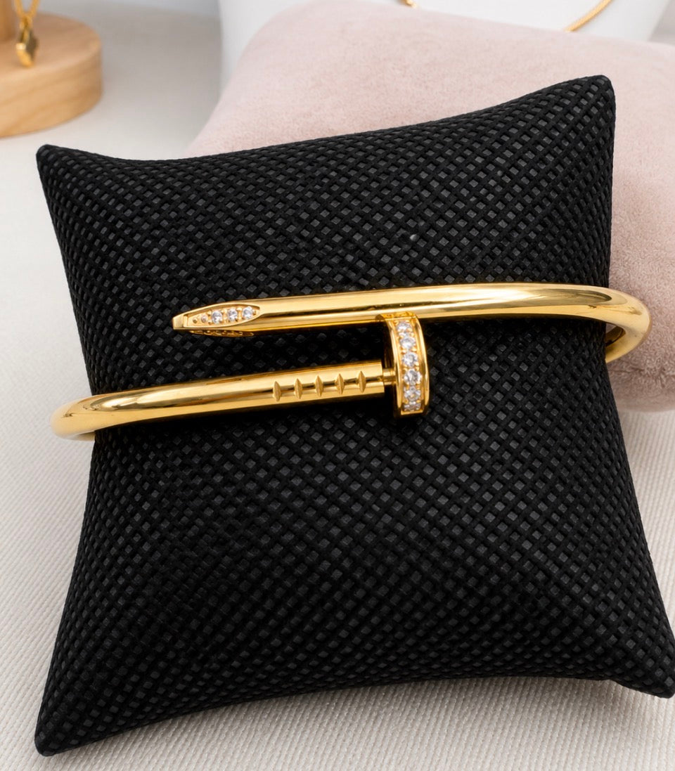 18ct gold plated bangle