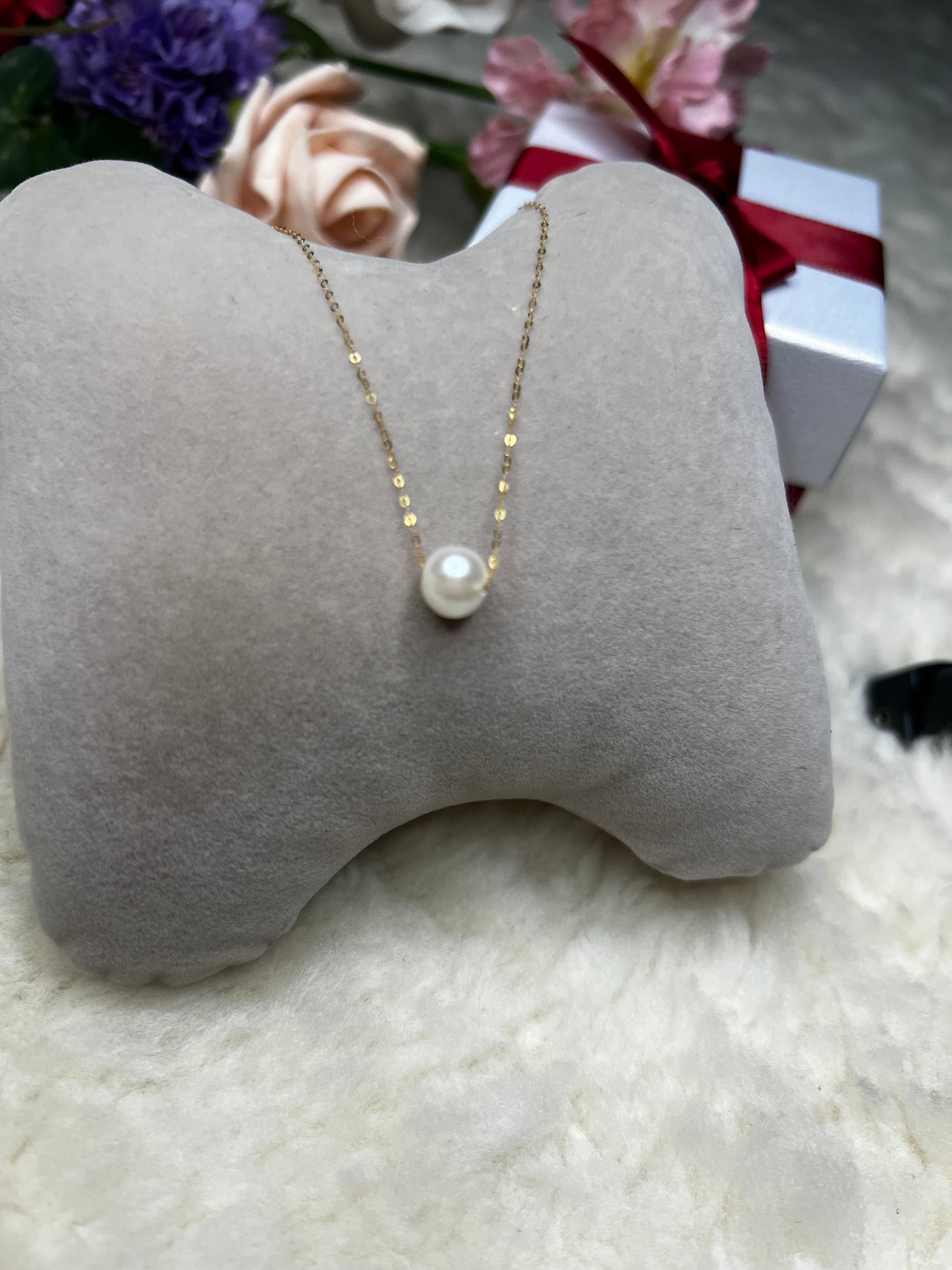 Pure 18ct gold natural freshwater pearl set