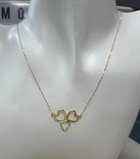 Solid 18ct gold  dainty heart  necklace