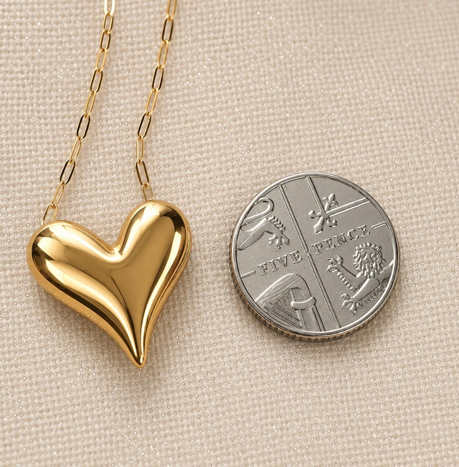 Solid 18ct gold heart necklace
