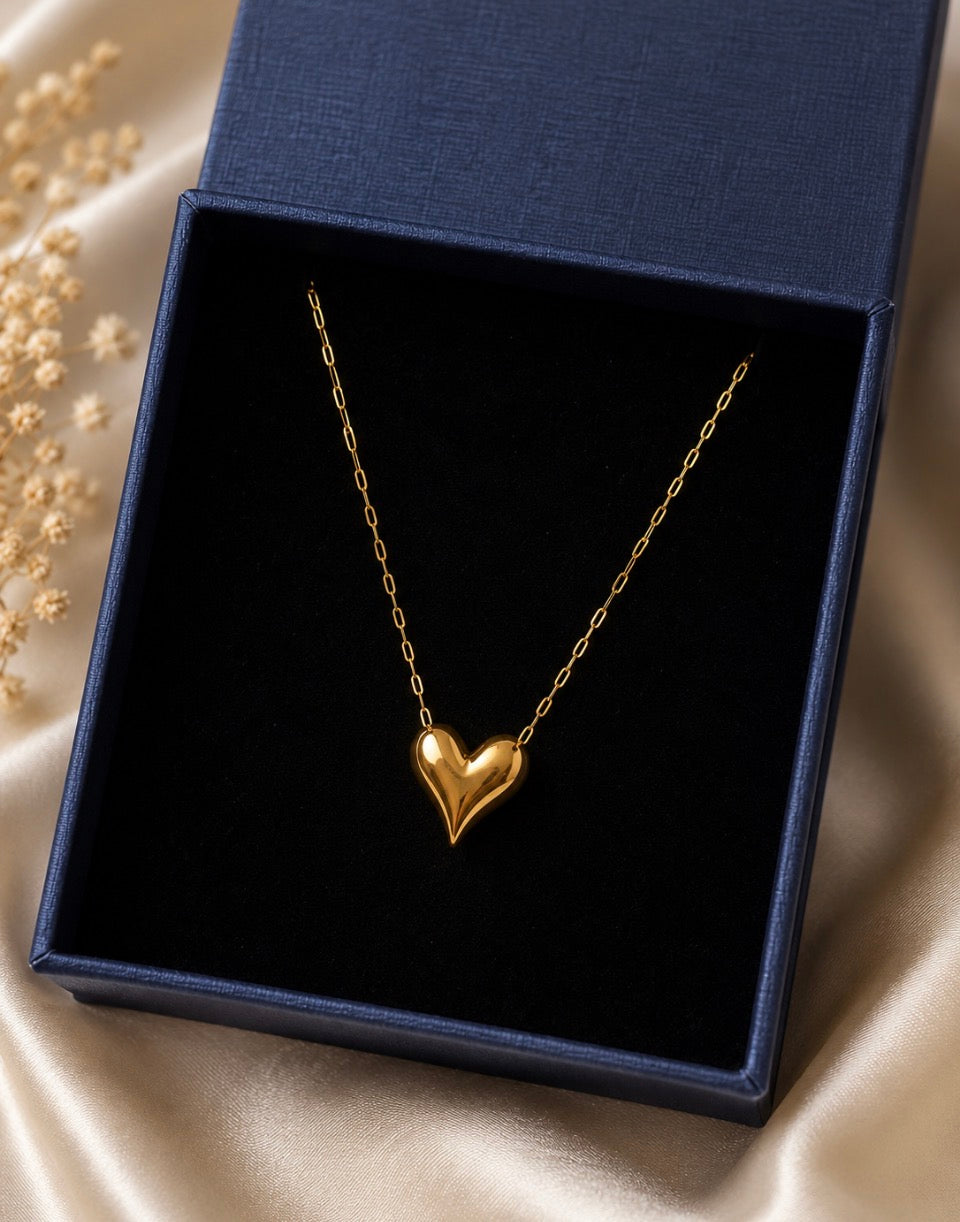Solid 18ct gold heart necklace