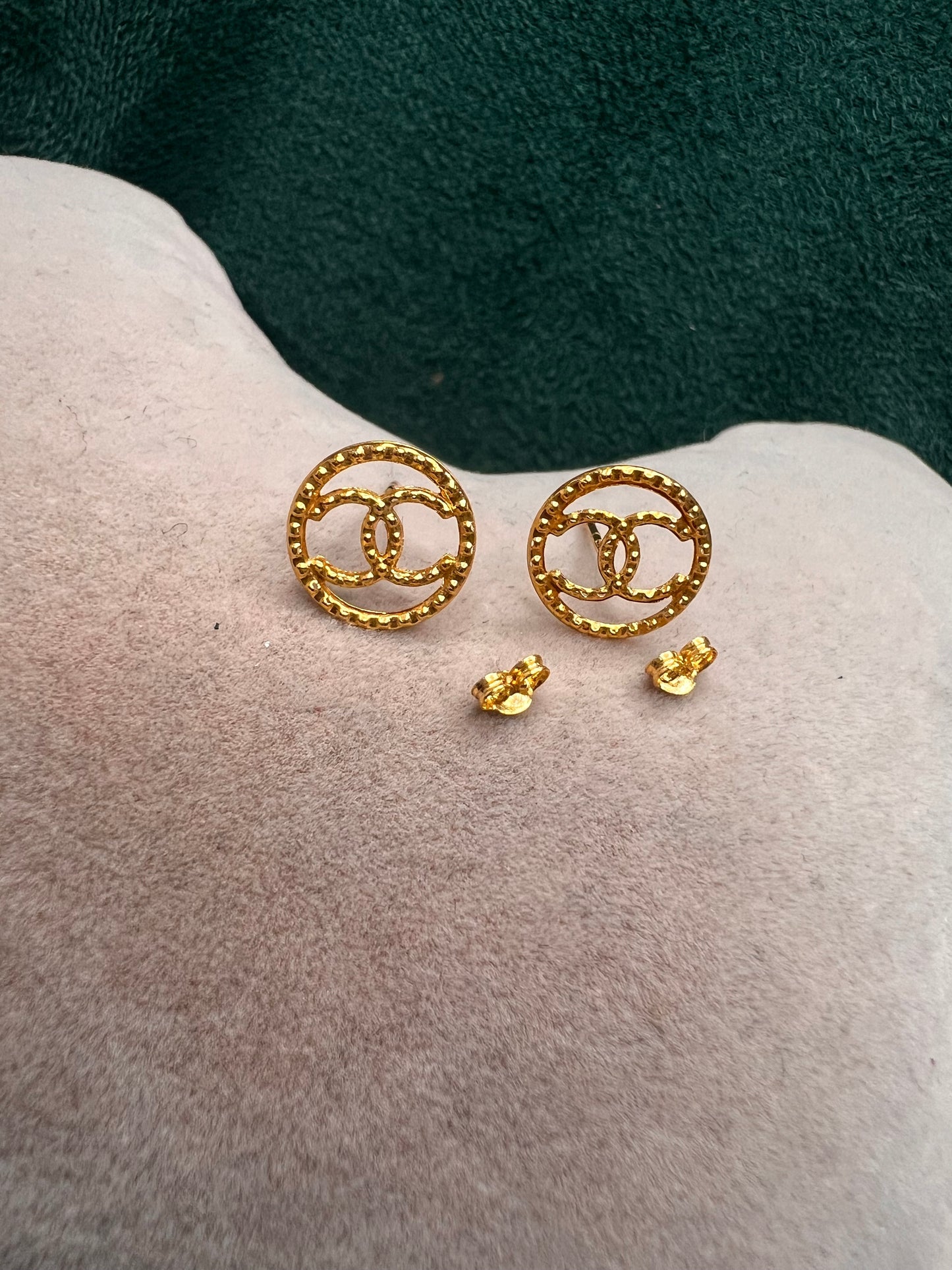 Solid 18ct  gold dainty stud earrings