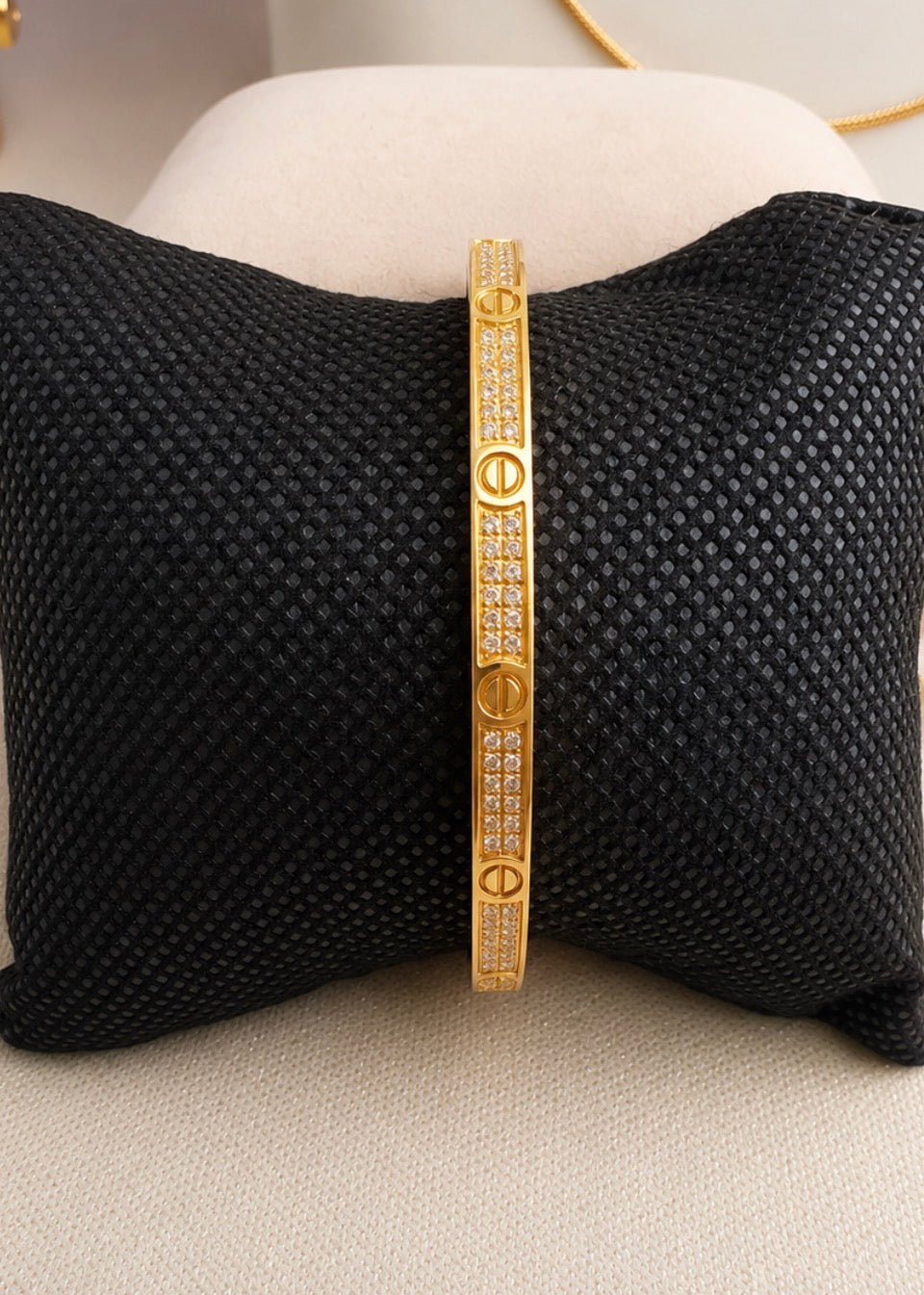 18ct gold filled bangle