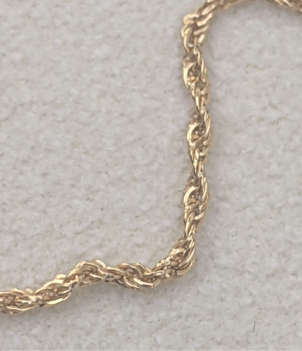 Pure 18ct  Gold Snake Necklace
