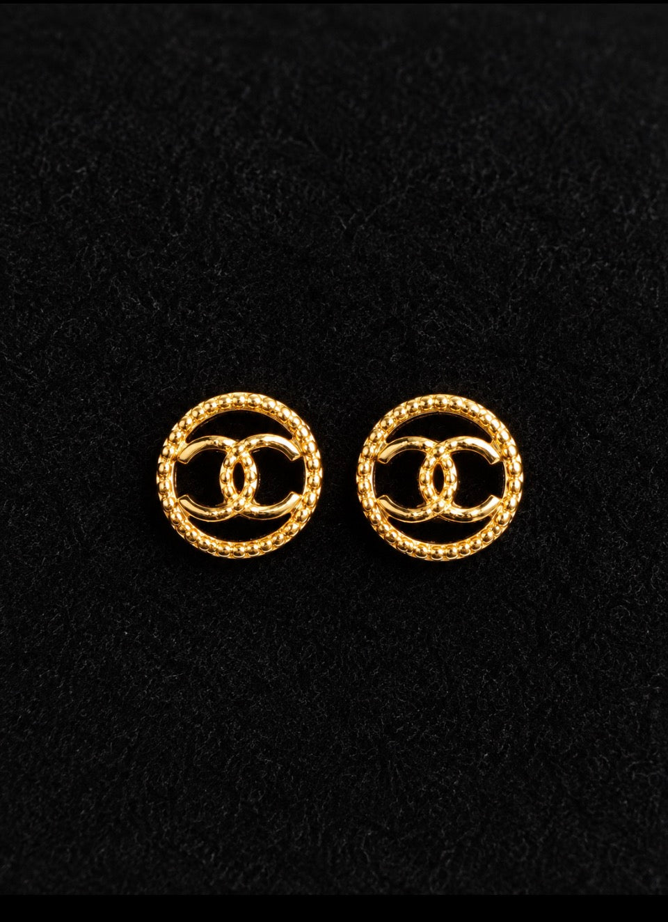 Solid 18ct  gold dainty stud earrings