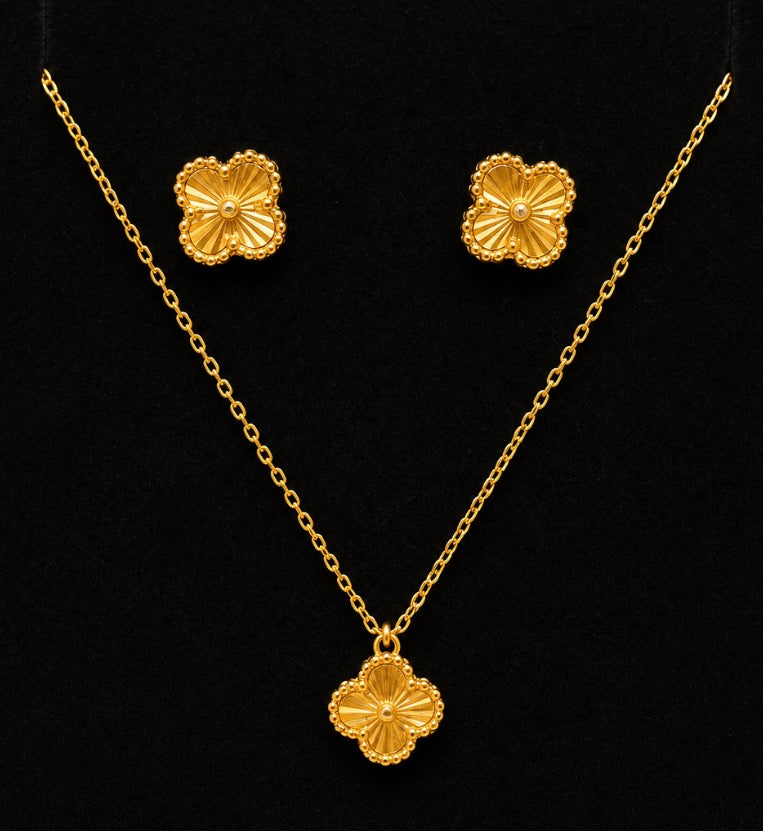 Solid Sterling Silver Clover 18ct gold plated